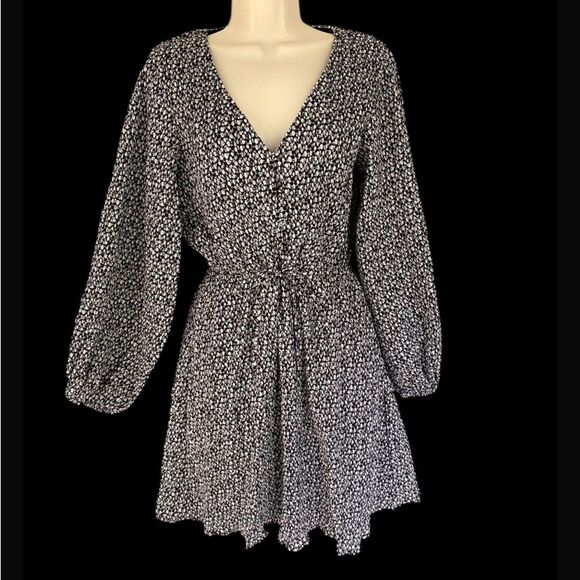 Nordstrom Wishlist V Neck Long Sleeve A-Line Dress S/M New - Picture 3 of 10
